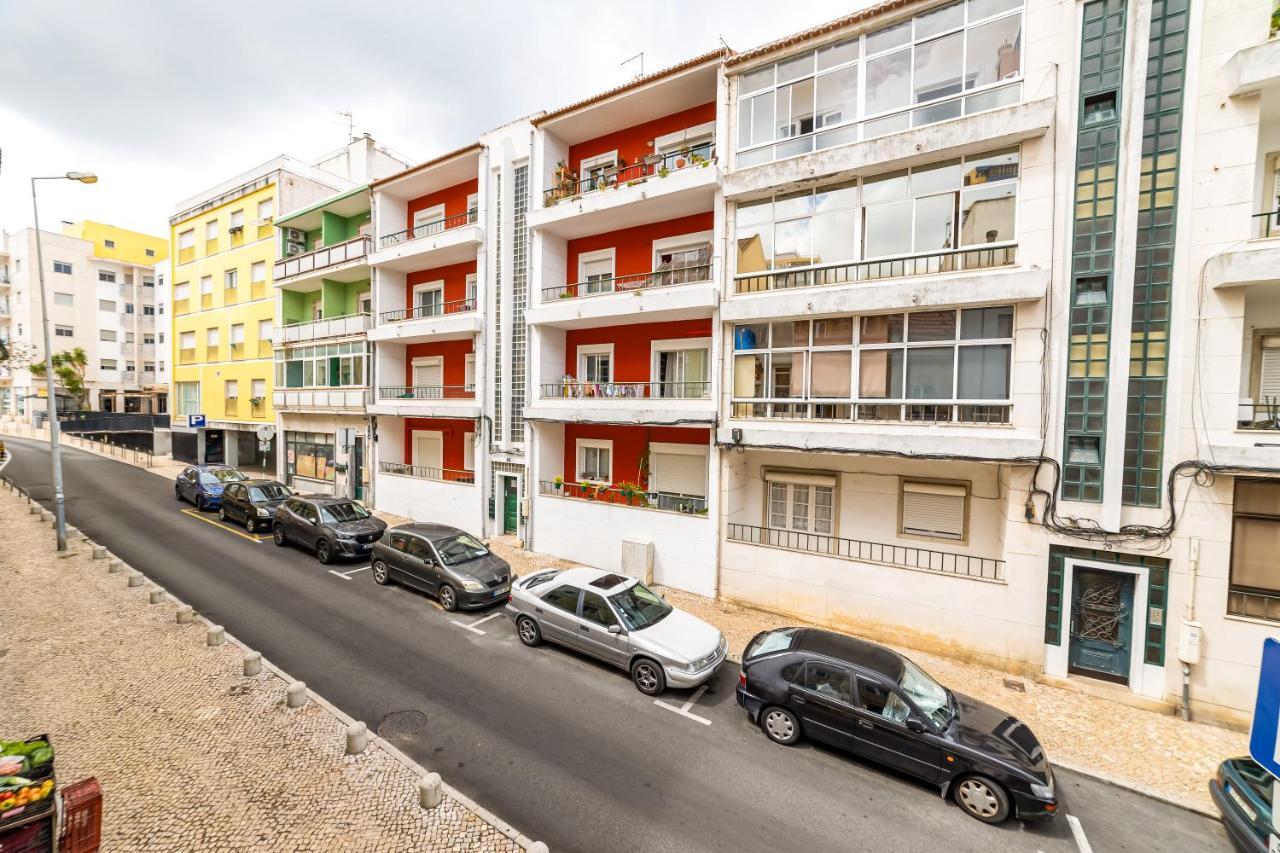 Golden Place - Cacilhas Almada Exterior photo